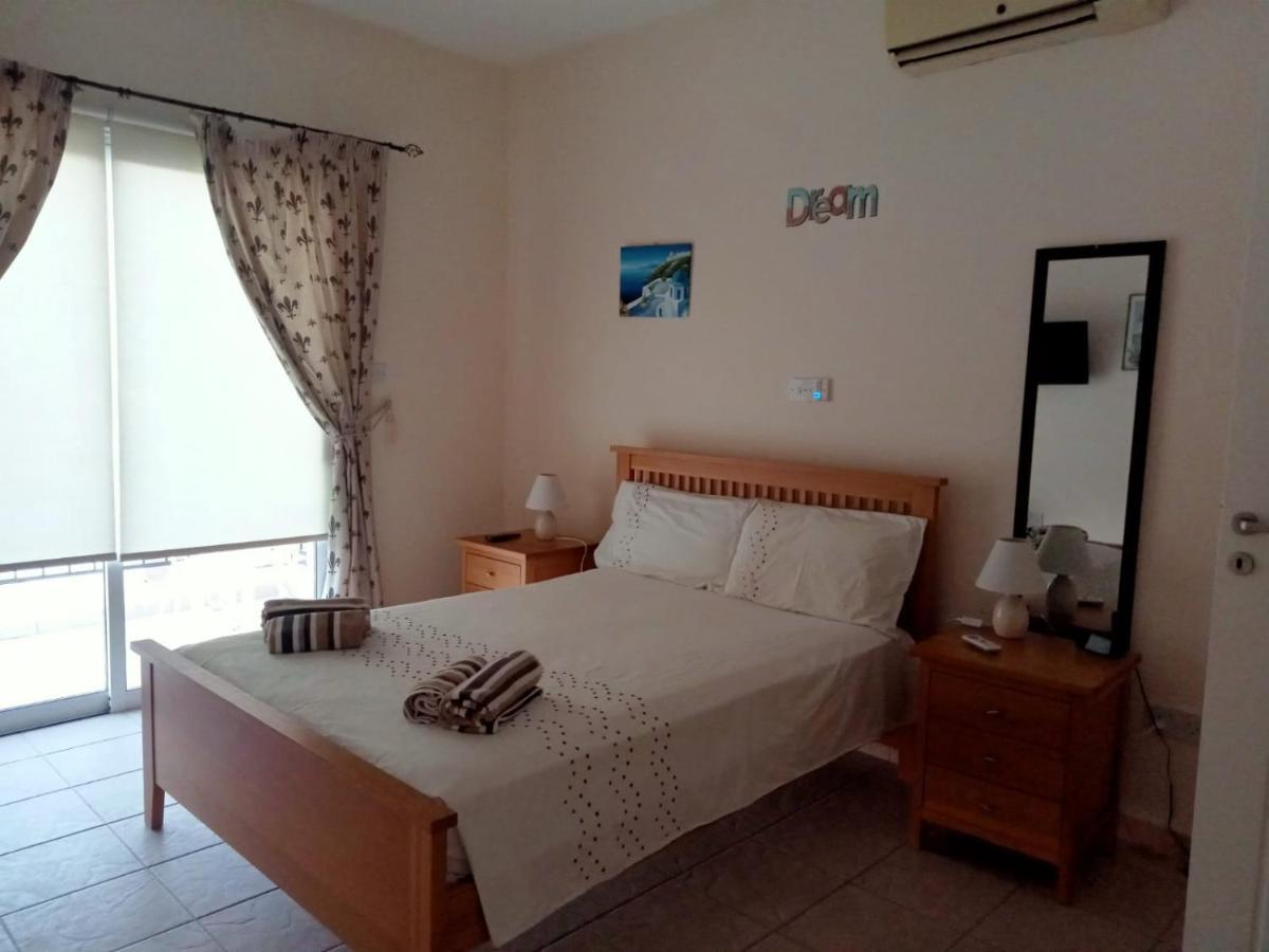 No3,23 Neilmmantos St Peyia Villa Eksteriør bilde